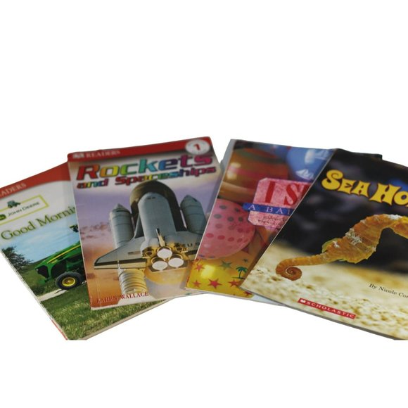 Lot of Scholastic & DK Readers - John Deere Good Morning Farm!, Rockets & Spaces - Picture 1 of 9